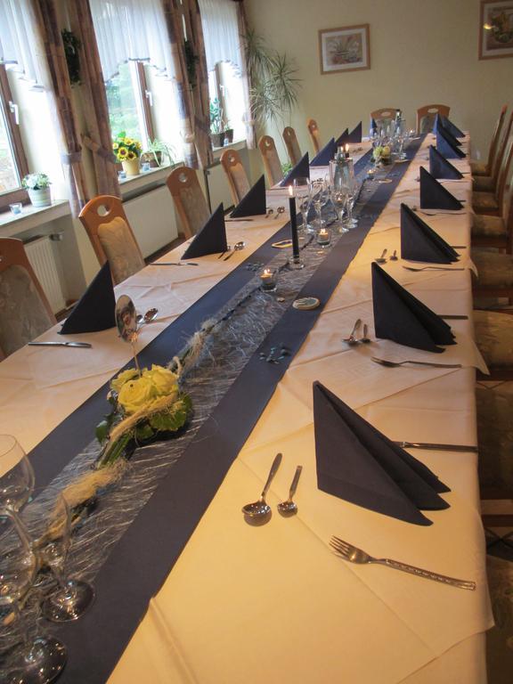 Hotel Restaurant Gunsetal Bad Berleburg Extérieur photo