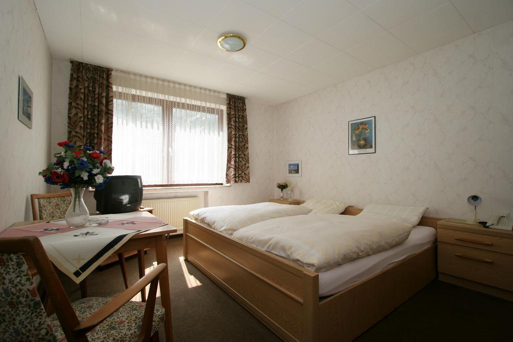 Hotel Restaurant Gunsetal Bad Berleburg Chambre photo